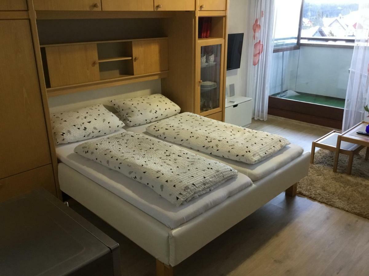 Gemuetliche 1Z Fewo In Schoenwald Mit Balkon, Schwimmbad, Sauna, Fitness Buitenkant foto