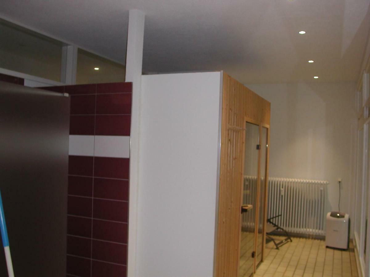 Gemuetliche 1Z Fewo In Schoenwald Mit Balkon, Schwimmbad, Sauna, Fitness Buitenkant foto